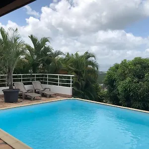 Appartement Ti'kemy Avec Piscine Au Sel, Le Lamentin